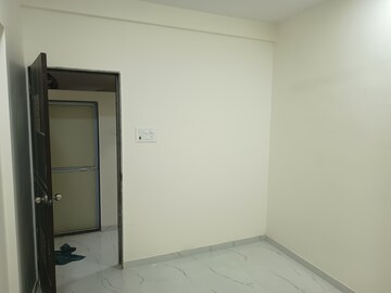 Room in 3 BHK Apartment at Omkar Enclave Bhayander, Bhayandar West – for Rent
