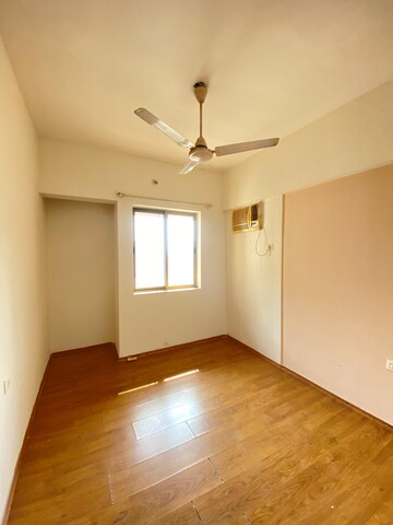 Room in 2 BHK Apartment at Lodha Casa Bella Gold, Dombivli East – for Rent