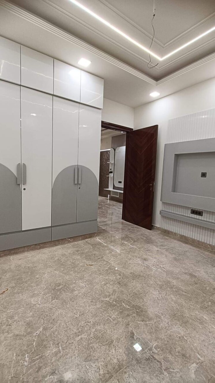 Bathroom, sector 32 3 Bedroom 2250 Sq.Ft. Builder Floor In Sector 32 Faridabad 7914871