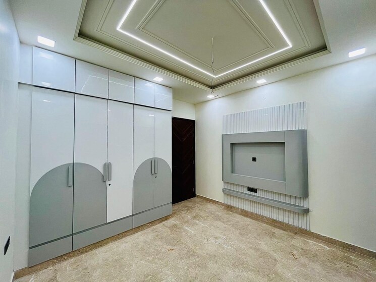 Room, sector 32 3 Bedroom 2250 Sq.Ft. Builder Floor In Sector 32 Faridabad 7914871