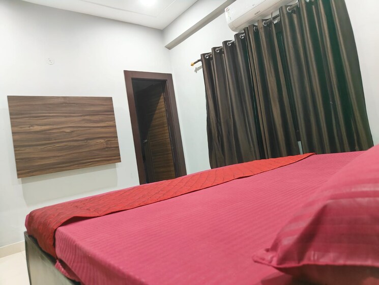 Room, sector 68 Pg For Boys & Girls In Sector 68 7914894