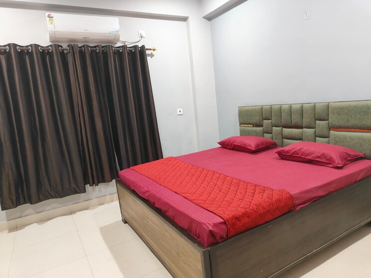 Room, sector 68 Pg For Boys & Girls In Sector 68 7914894