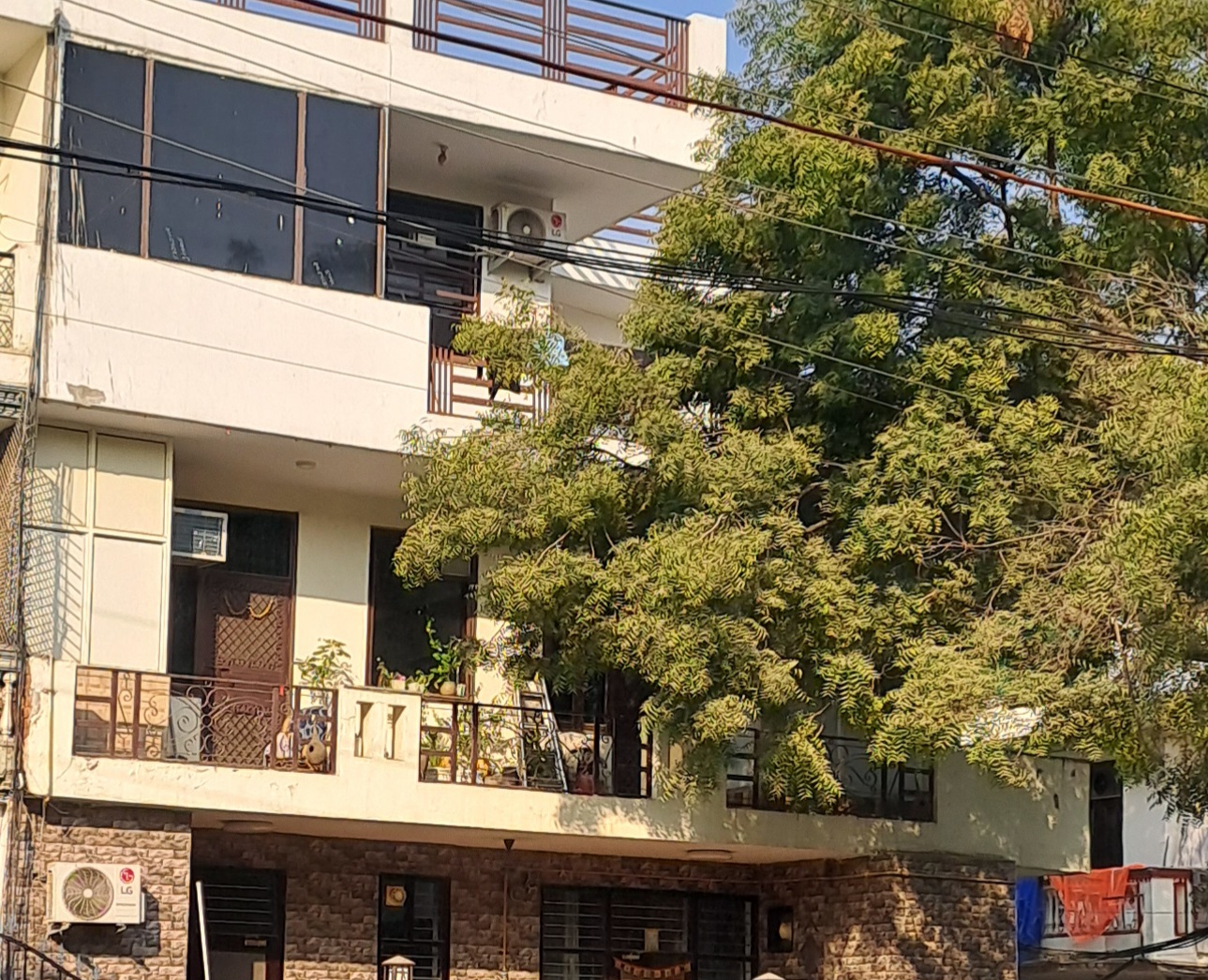 6+ BHK + Pooja Room Independent House For Sale in Sector 28