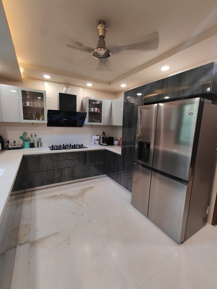 Kitchen, pioneer-araya 4 Bedroom 4690 Sq.Ft. Apartment In Sector 62 Gurgaon 7915018