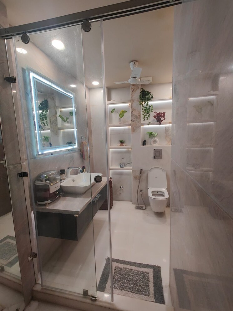 Bathroom, pioneer-araya 4 Bedroom 4690 Sq.Ft. Apartment In Sector 62 Gurgaon 7915018