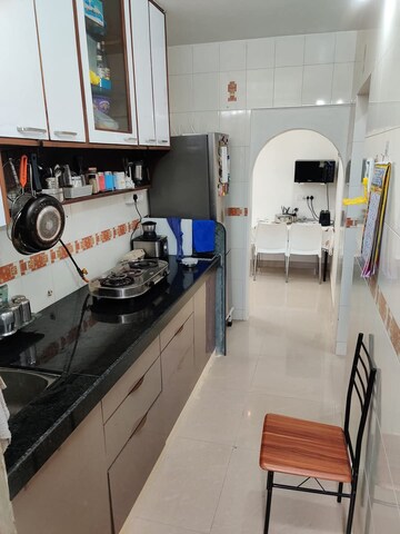 Master Bedroom in 2 BHK Apartment at Acme Oasis, Kandivali East – for Rent