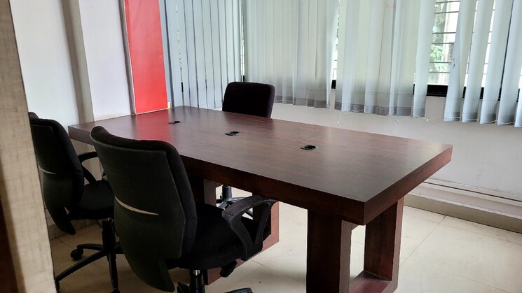 Team Area, sarvadarshan-society Commercial Office Space 700 Sq.Ft. In Erandwane Pune 7915035