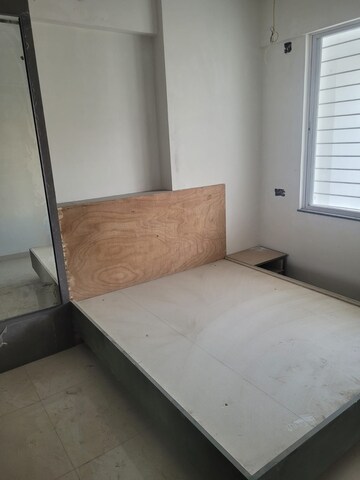 Room in 1 BHK Apartment at Kohinoor Iris Park, Hadapsar – for Sale