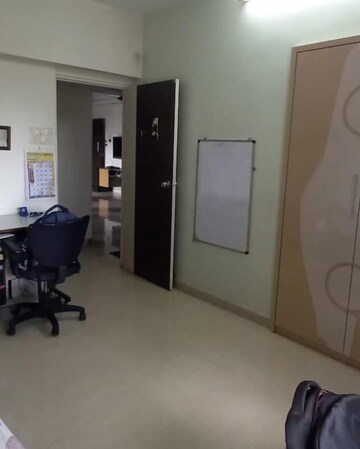 Room in 1 BHK Apartment at Mahavir Kanti Dreams, Nalasopara East – for Sale
