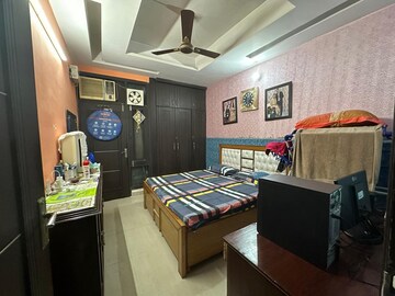 Bedroom in 3 BHK Builder Floor at Bharti Apartments, Shakti Khand iv – for Rent