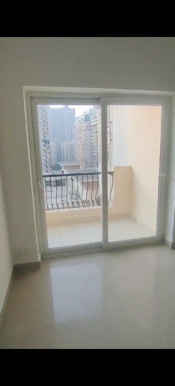 Room in 2.5 BHK Apartment at Nimbus The Hyde park, Sector 78 – for Sale