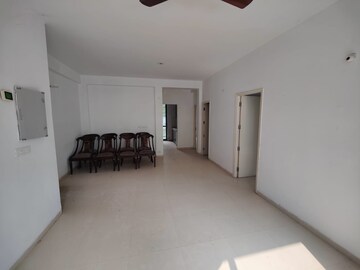 Room in 3 BHK Builder Floor at Vatika India Next, Sector 82 – for Rent