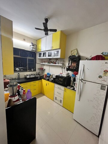 Master Bedroom in 2 BHK Apartment at Spring Leaf 6 CHS, Kandivali East – for Rent