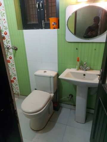Attached Bathroom in 2 BHK Builder Floor at Sector 45 – for Rent