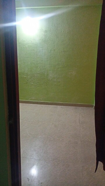 Room in 2 BHK Independent House at Lala Ka Bazaar – for Rent