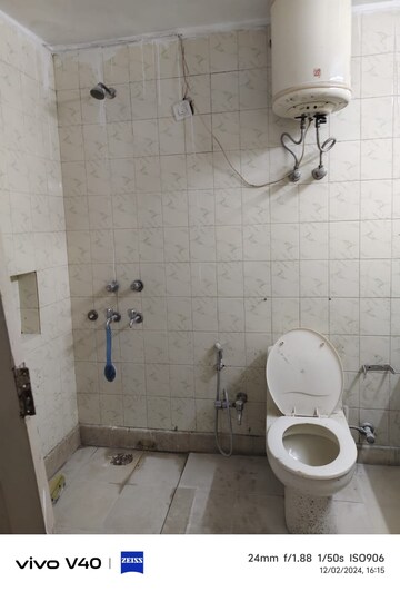 Bathroom in 3.5 BHK Apartment at Vasant Kunj – for Rent