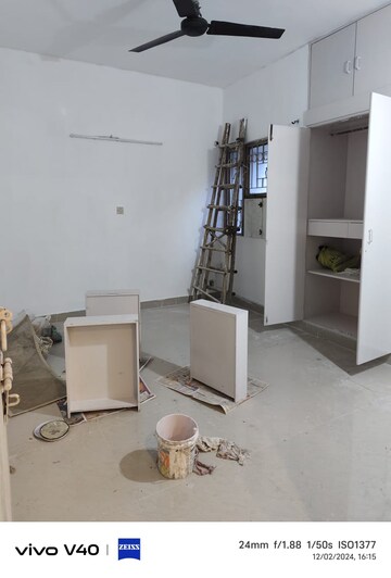 Bathroom in 3.5 BHK Apartment at Vasant Kunj – for Rent