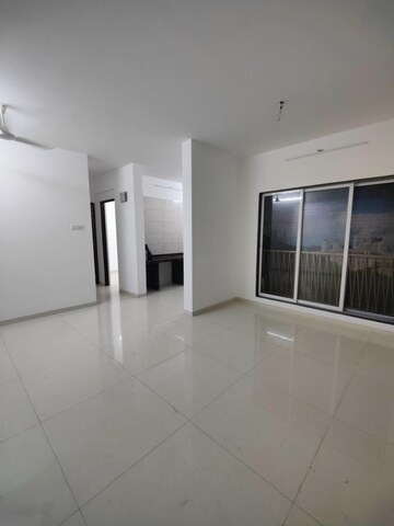 Room in 1 BHK Apartment at Metro Luxuria, Dombivli East – for Sale