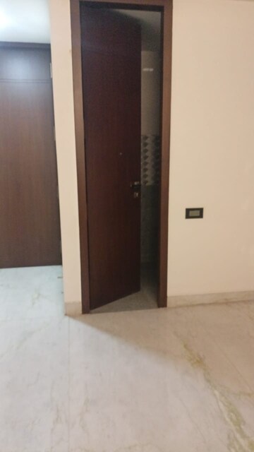 Room in 3 BHK Apartment at Manikonda – for Sale