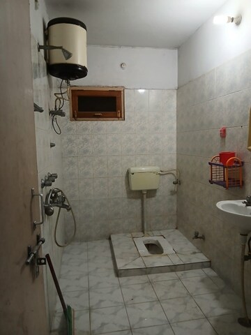 Master Bedroom in 2 BHK Independent House at Manas Mayur Residency Extn., Indira Nagar – for Rent