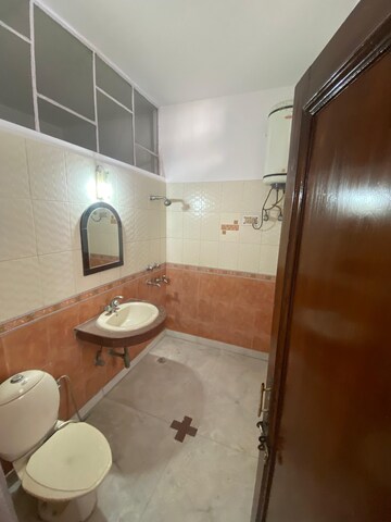 Bathroom in 3 BHK Builder Floor at Safdarjang Enclave – for Rent