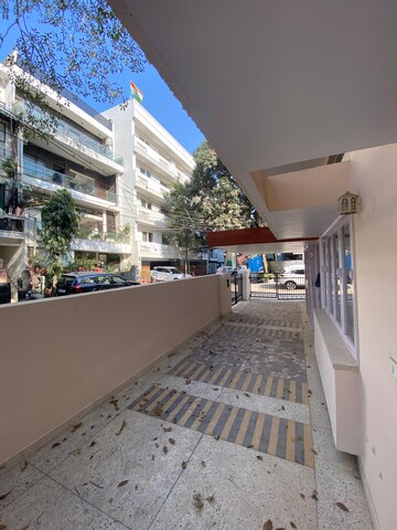Balcony in 3 BHK Builder Floor at Safdarjang Enclave – for Rent
