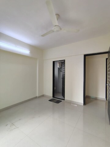 Room in 1 BHK Apartment at Chetana Kailash Heights, Nalasopara East – for Sale