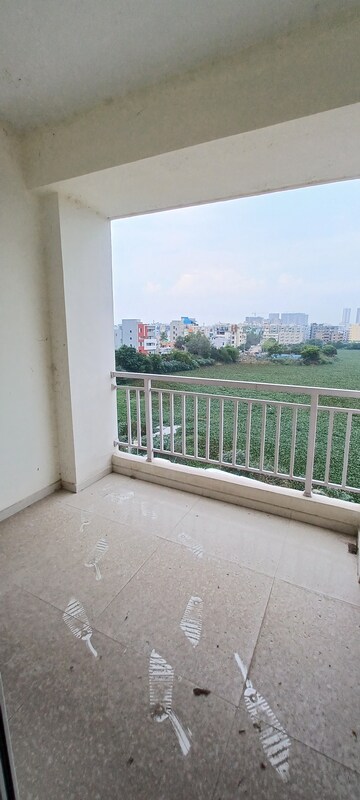 Balcony in 3.5 BHK Apartment at Endeco Lakeview Apartments, Hafeezpet – for Sale