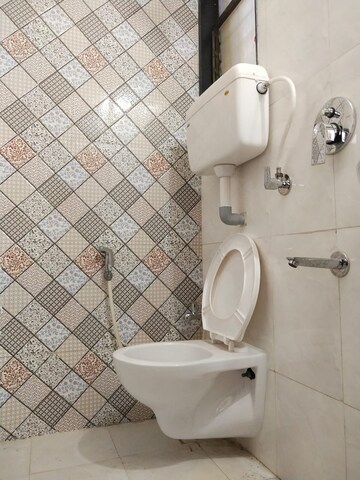 Bathroom in 1 BHK Apartment at Bhoomi Samarth, Goregaon East – for Sale