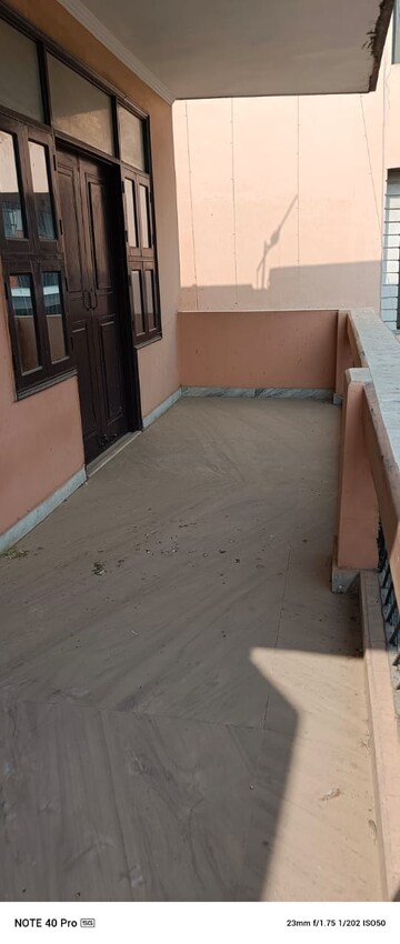 Bedroom in 2 BHK Builder Floor at Cosmos Floors, Sector 52 – for Rent