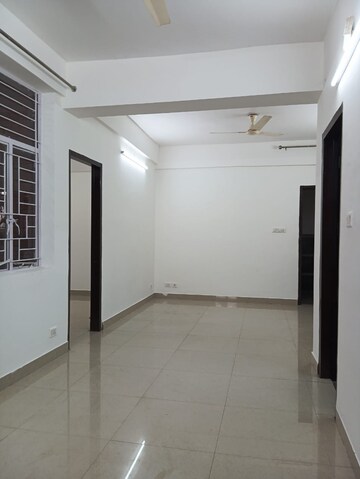 Room in 2 BHK Apartment at Vasant Kunj – for Rent
