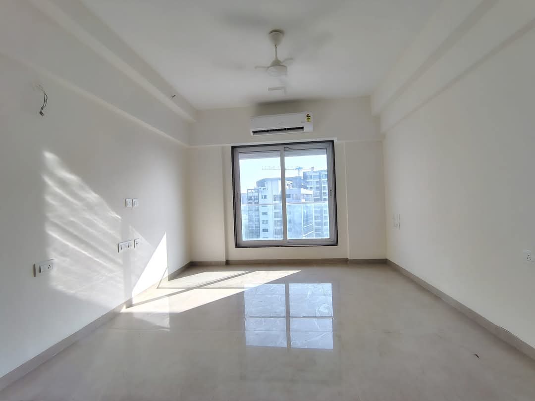 1 BHK 465 Sq.Ft. Apartment in Rashmi Divya Complex