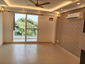 Room in 2 BHK Builder Floor at Sector 23a – for Rent