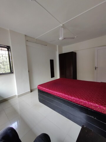 Bedroom in 1 BHK Apartment at Bandra West – for Rent
