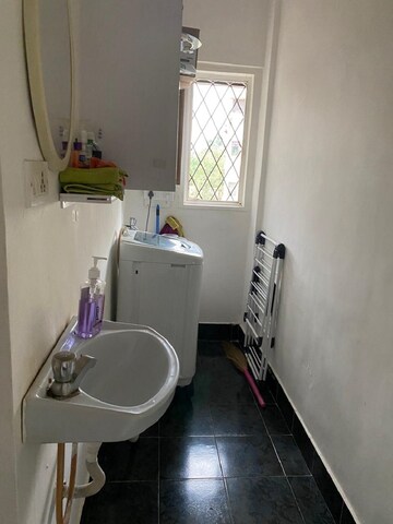 Attached Bathroom in 1 BHK Apartment at Bandra West – for Rent