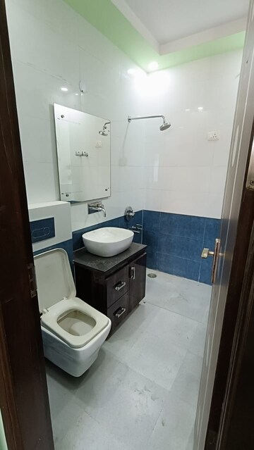 Bathroom in 2 BHK Builder Floor at Sector 23 – for Rent