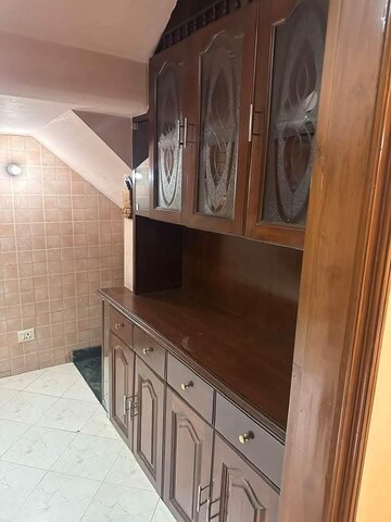 Master Bedroom in 3 BHK Independent House at Ansal Plaza Sector-23, Sector 23 – for Rent