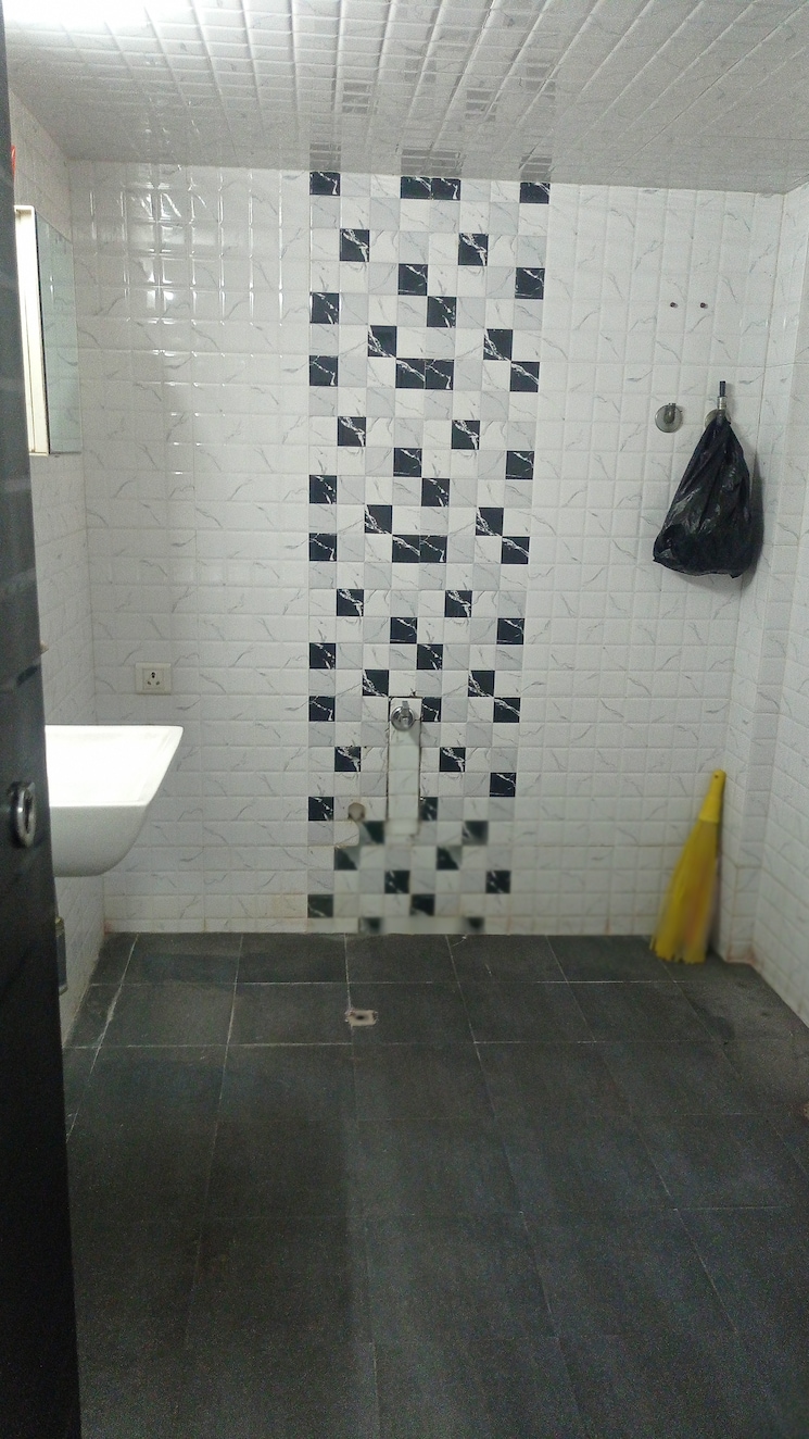 Bathroom, dombivli west 2 Bedroom 850 Sq.Ft. Apartment In Dombivli West Thane 7915597