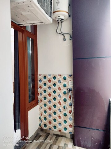Bedroom in 2 BHK Builder Floor at Sector 52 – for Rent