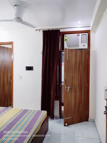 Building Lobby in 2 BHK Builder Floor at Sector 52 – for Rent