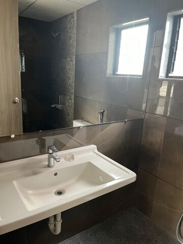 Bathroom in 3 BHK Apartment at Kumar Prospera Hadapsar, Hadapsar – for Rent