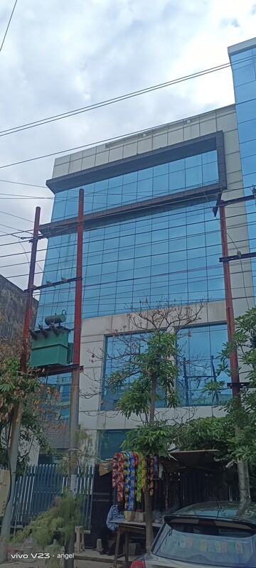 Commercial Warehouse 2500 Sq.Ft. For Rent in Sector 63 Noida  7915704