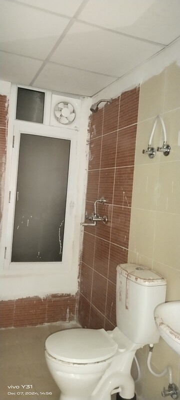 2 BHK Apartment For Rent in Mahagun Mywoods, Sector 16c Greater Noida