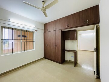 Room in 3 BHK Apartment at Doddakannelli – for Rent