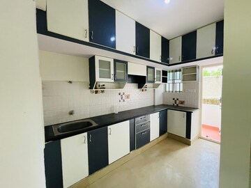Kitchen in 3 BHK Apartment at Doddakannelli – for Rent