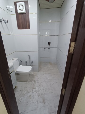 2.5 BHK Builder Floor For Rent in Ramesh Nagar