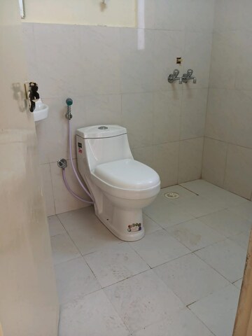 Bathroom in 2 BHK Apartment at Pyramid Elite, Sector 86 – for Rent