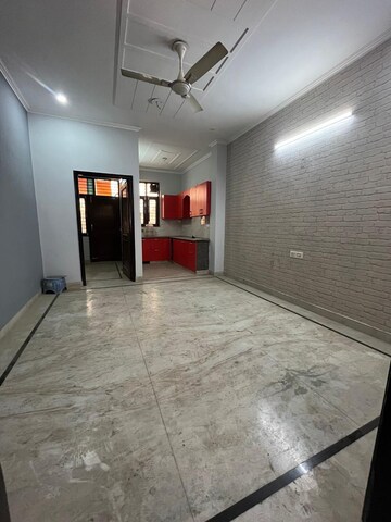 Room in 2 BHK Builder Floor at Sainik Colony – for Rent