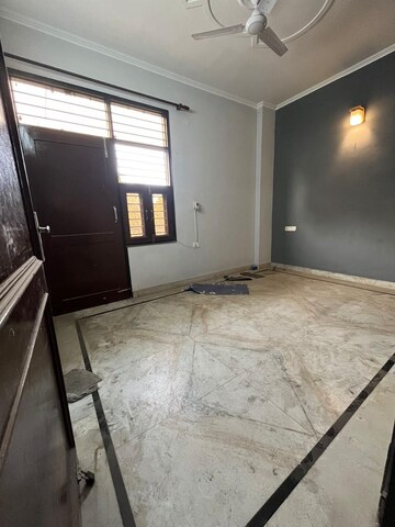 Room in 2 BHK Builder Floor at Sainik Colony – for Rent