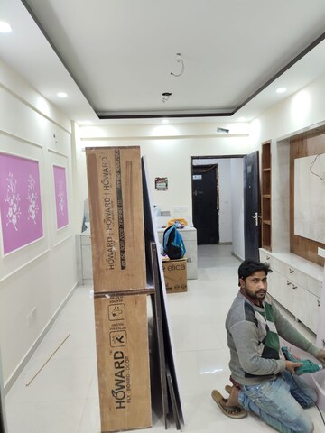 Room in 2 BHK Apartment at Signature Global The Millennia, Sector 37d – for Rent